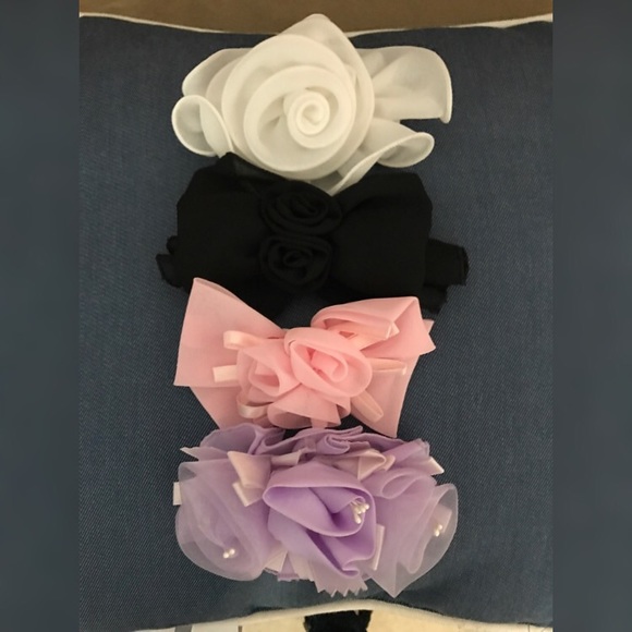 Other - 4 BOWS FOR $10